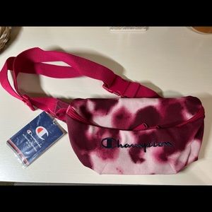 Champion waist pack